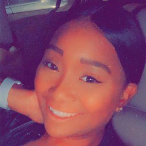 Meet your Posher, Monica